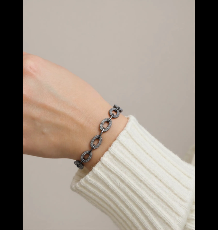 Crystal With Gun Metal Plated Chain Link Fishnet Bracelet